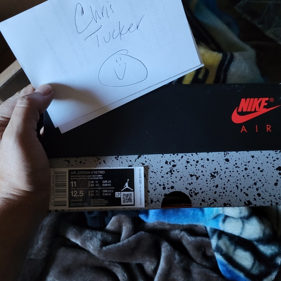 Ds sz 11 fire red 4s - Picture 3 of 3